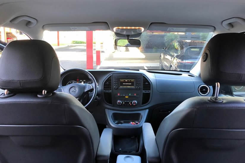 ALUGUEL-DE-MINI-VANS-COM-MOTORISTA-1