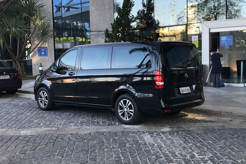 ALUGUEL-DE-MINI-VANS-COM-MOTORISTA